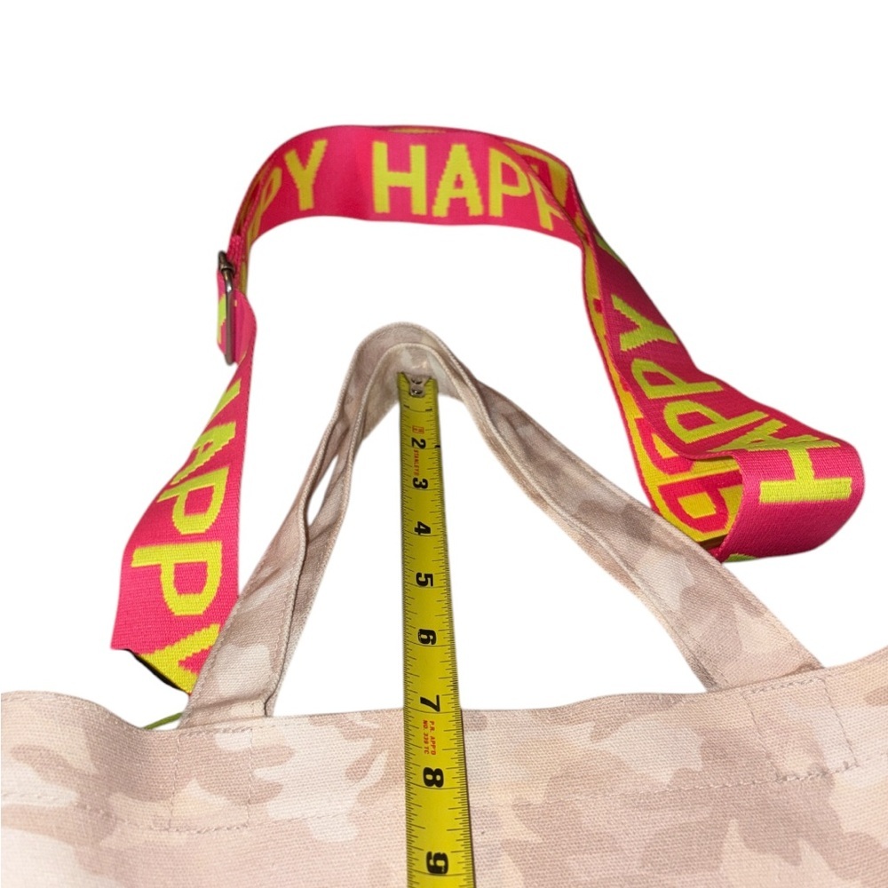 Camouflage Travel Bag with Pink Happy Strap - Picture 2 of 6